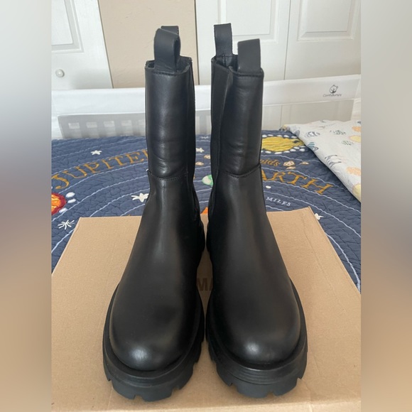 NIB Steve Madden Explorer lug sole chunky boots sz 8.5 - Picture 2 of 8